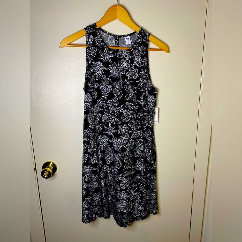 OLD NAVY High Neck Floral Midi Dress